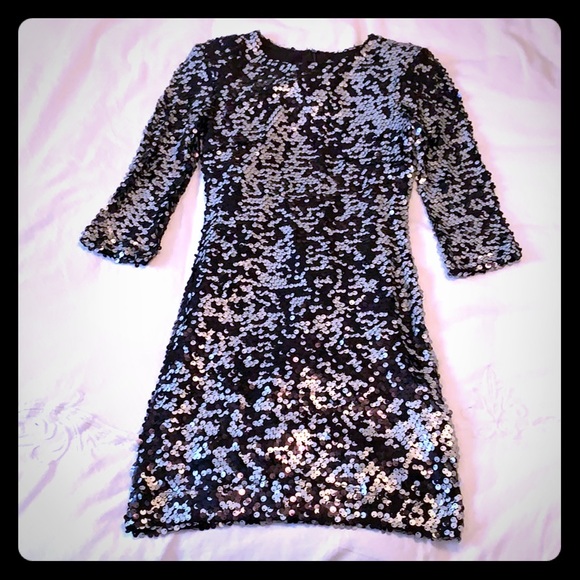 French Connection Dresses & Skirts - French Connection Size 4 sequined dress